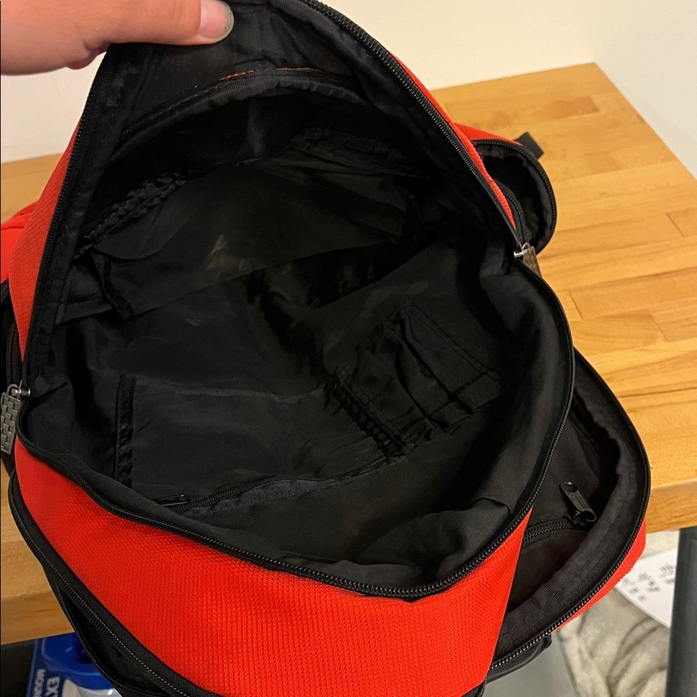 Ferrari Puma Red and Black Backpack with Logo - Picture 4 of 8